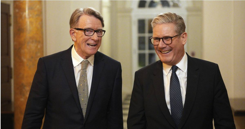 英國前駐美大使曼德爾森（左）、英國首相施凱爾（右）。（圖／達志／美聯社）