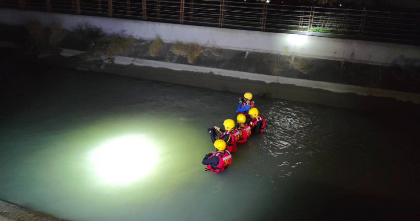 5歲男童落水，警消花4小時在下游尋獲遺體。（圖／翻攝臉書／嘉義縣消防局第二大隊嘉太分隊）
