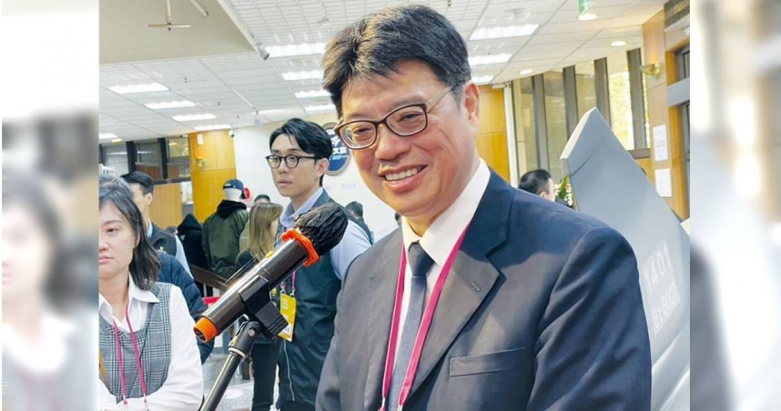 邱垂正表示，政黨交流不能取代官方機制，兩岸涉及公權力的事項必須由兩邊政府透過務實協商解決，這樣對全體國人的權益最有保障。（圖／報系資料庫）