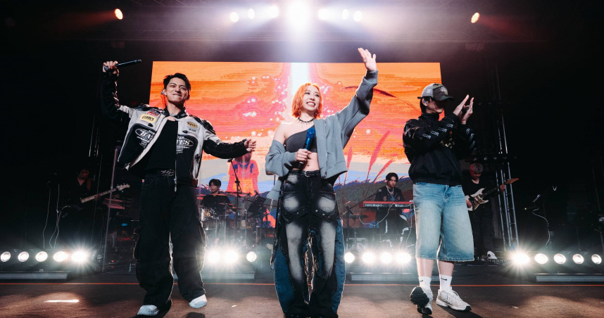 吳霏熱血力挺女友　艾薇台中巡演手牽手一起謝幕