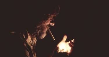 亂丟菸蒂遭拍影片檢舉 男狀告衛生局:沒幫我把小三打馬