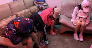 新竹私娼寮「設10道鐵門」N條密道! 警一來嫖客躲天花板