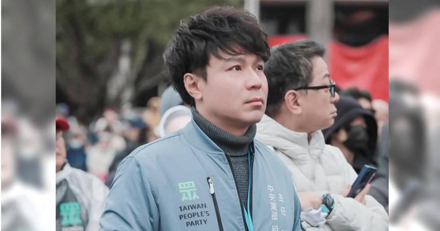 對於民眾黨組織部副主任林昭印說自己被迫要離開組織部，組織部主任黃成峻今（10）日於臉書發文，透過三大方向說明回應。（圖／翻攝自黃成峻臉書）