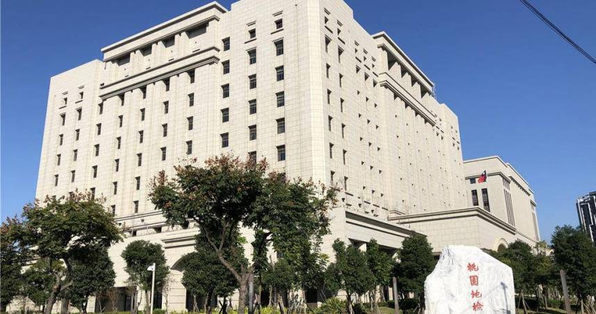 劉姓男子夥同梁男等4人，在2022年10月間以鐵棍圍毆打死陳男，他在逃亡約2年後被逮捕，並於近日遭到起訴。（圖／報系資料照）