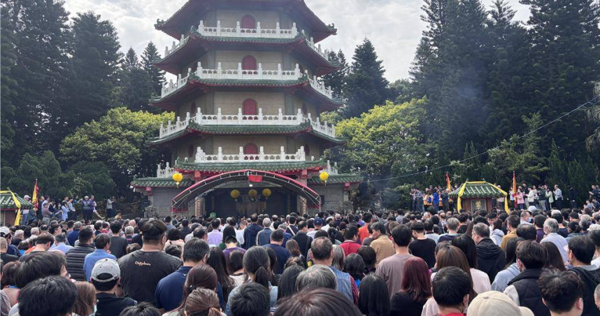 桃園市新屋區葉家祭祖堪稱是全台最大規模的祭祖活動。（圖／廖姮玥攝）