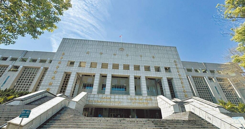 摔車癱瘓求償2100萬路滑油汙惹禍，地院判政府免賠。（圖／翻攝畫面）