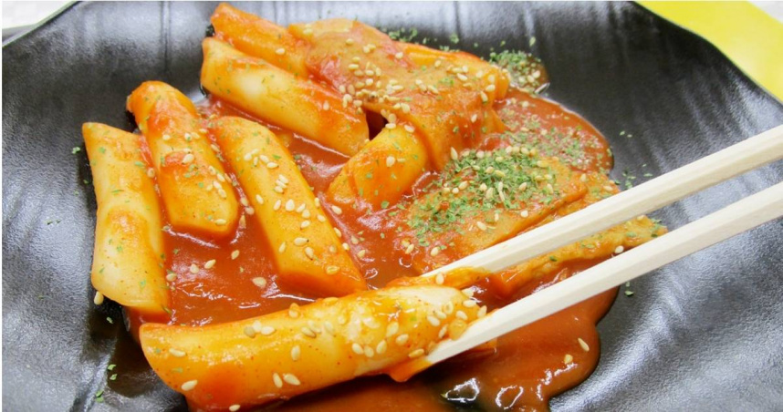 女子嫌辣炒年糕太鹹要店家退費，（示意圖／photoAC）