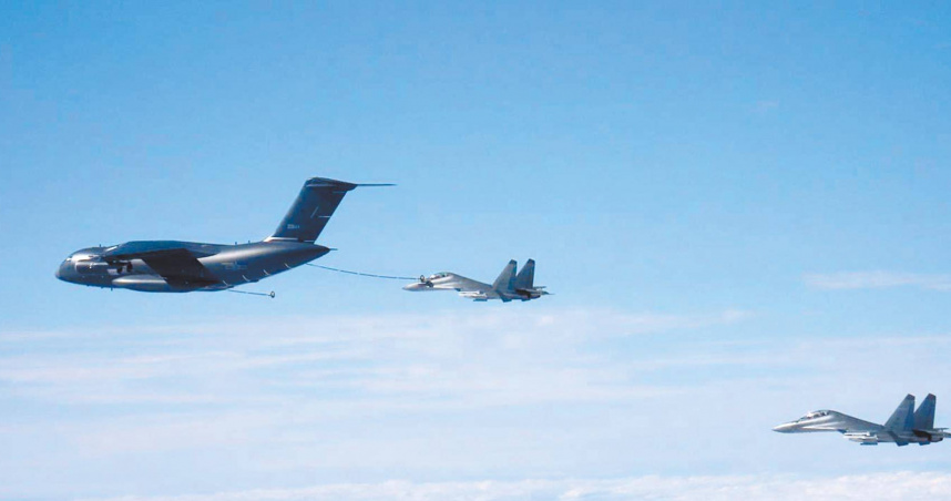 昨日至今日中共出海40架軍機、共艦6艘，在台灣周邊海域徘徊。（示意圖／報系資料照）