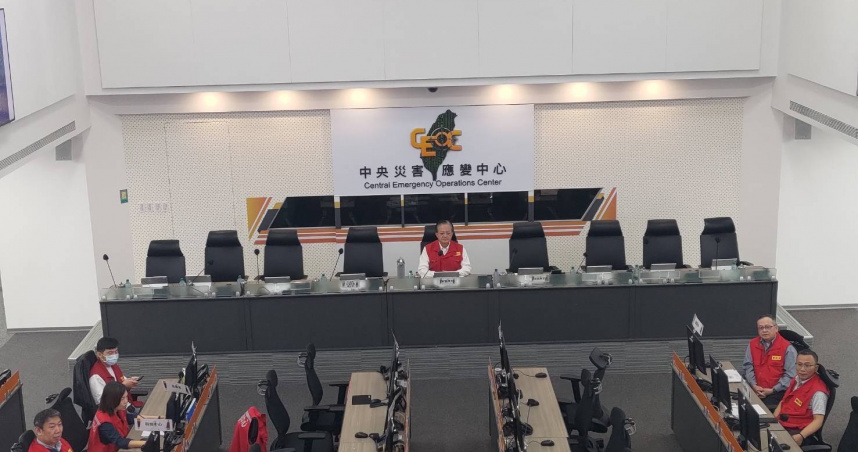 中央災害應變中心今上午11時撤除，將持續監控堰塞湖及土石流警戒區狀況。（圖／翻攝畫面）