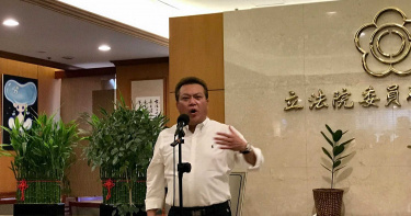 蘇震清涉收賄若遭羈押 民進黨將處分停權