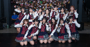 AKB48 Team TP劇場公演自評90分 團員互撕衣服掀高潮