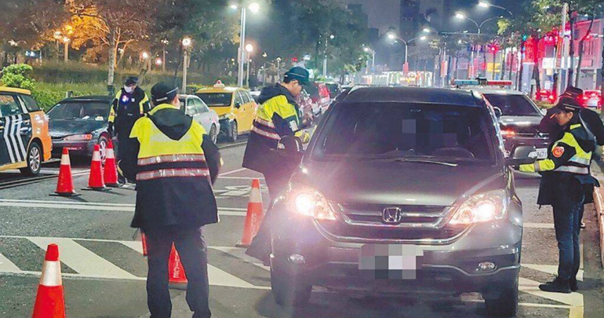 新北市警察局規畫14、15日連續2日執行擴大取締酒駕勤務。（圖／新北市交通警察大隊提供／中國時報王揚傑新北傳真）