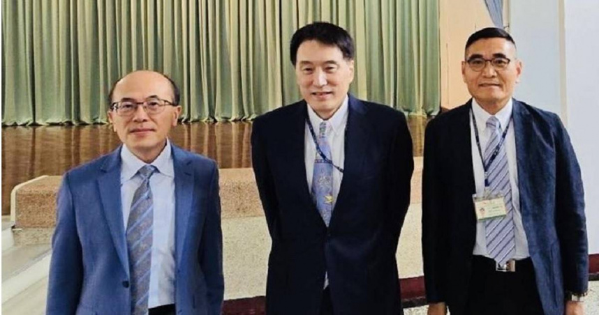 羅智先：家樂福是否改名「還在思考」，合約還沒到期」。（圖／工商時報李麗滿）