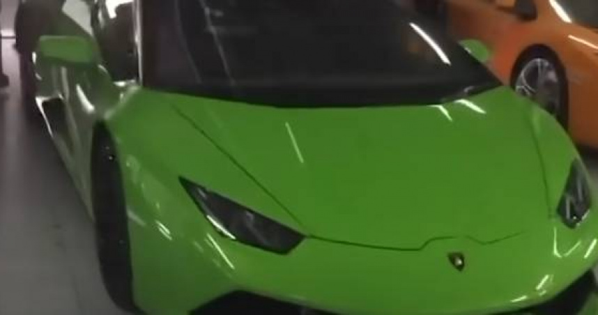 英國網紅找回自己失竊八年的愛車。（圖／翻攝自Mark McCann YouTube）