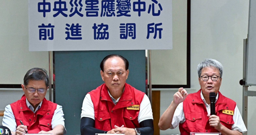 中央災害應變中心前進協調所今（12）日召開第36次工作會報後記者會。（圖／行政院提供）