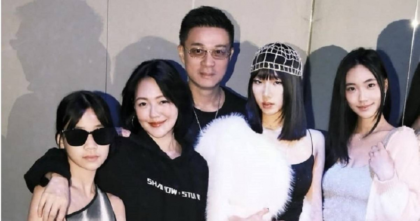 小S的三個女兒被網友封為最有氣質最有仙氣的星二代。(圖/翻攝自小S IG)