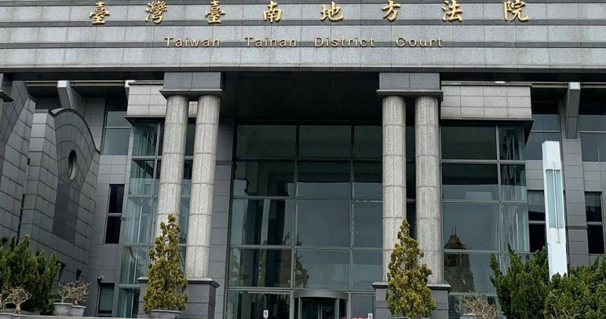 5 個月男嬰遭虐致死父母棄屍大排，法官裁定羈押禁見。（圖 ／翻攝畫面）