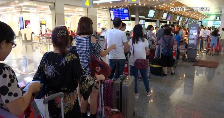 原PO透露，有客人護照剩5個月，因此被攔下來。（示意圖／資料照）