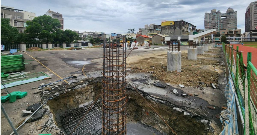 光電占家園2／粗暴開發山林砍成「禿頭」　普登跳票害11校光電球場爛尾