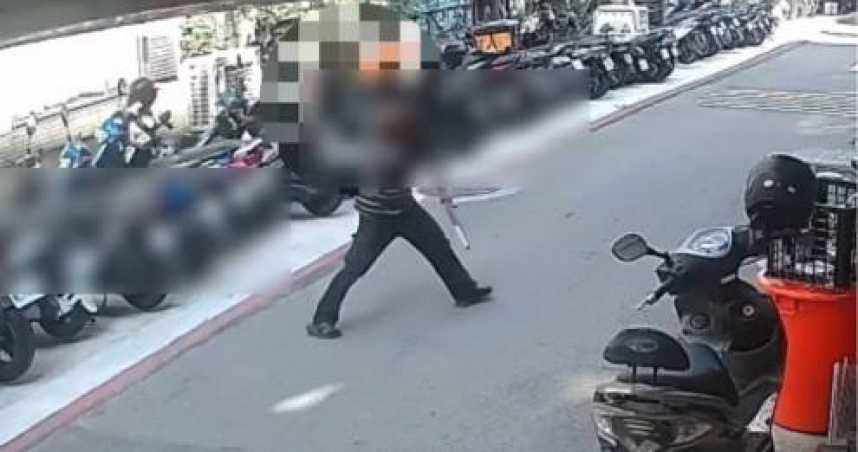 北市東區大樓遭砸！怪叔叔持磚毀門窗　警方鎖定犯嫌追緝中