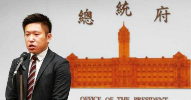 紀念823砲戰蔡總統親赴金門追思 AIT處長罕見出席