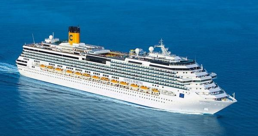 義大利歌詩達郵輪旗下的「莎倫娜號」抵達沖繩那霸港時突發機械故障。（圖／翻攝自歌詩達郵輪台灣臉書）