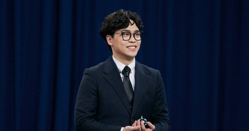 奇美家電刪除賀瓏相關貼文。（圖／翻攝自臉書＠horlunghello）