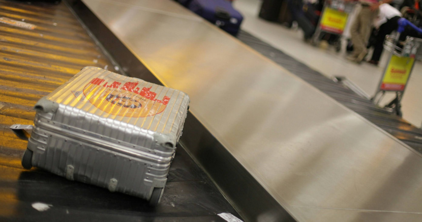 女子返台入境時遭海關查出攜帶含豬肉成分的玉米澱粉腸，遭開罰20萬元。（示意圖／翻攝自unsplash）