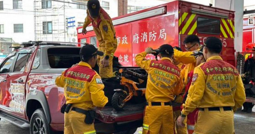 花蓮重災區仍有6民眾失聯，台中特搜三度派員前往搜救。（圖／翻攝畫面）