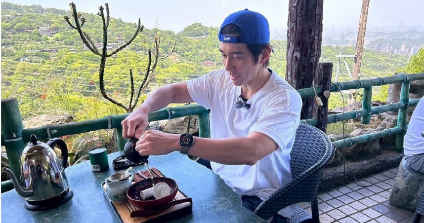 修杰楷因閃兵案被拘提。（圖／翻攝修杰楷臉書）