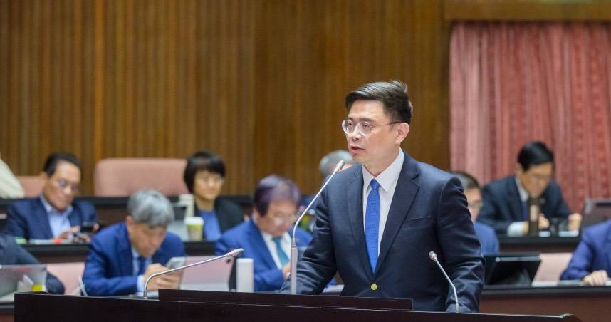 立委賴瑞隆將提案修正《廢清法》，強化懲罰非法傾倒力度。（圖／賴瑞隆辦公室提供）