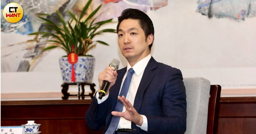 台北市長蔣萬安表示，香港宏福苑大火令人警惕，將研議外牆整修防護網是否強制採用防火材質。（圖／方萬民攝）