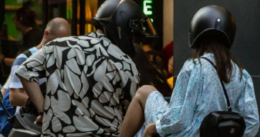 台中市交通警察大隊出面澄清，強調「環抱」本身並不違規。（示意圖／翻攝自Pexels）