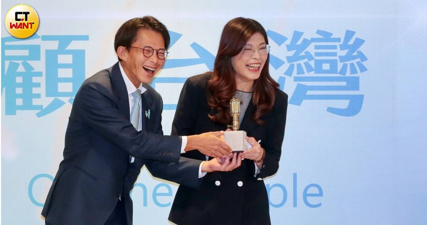 竹北藍白整合破局，柯文哲喊話鄭麗文、黃國昌盡快協調善後。（圖／周志龍攝）