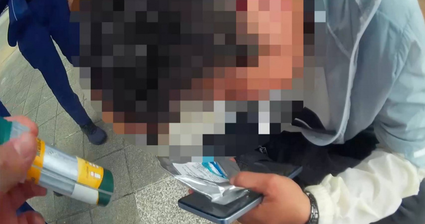 照服員淪毒蟲！北市女毒駕搖晃騎車　遭警攔下搜出安毒、依托菸彈