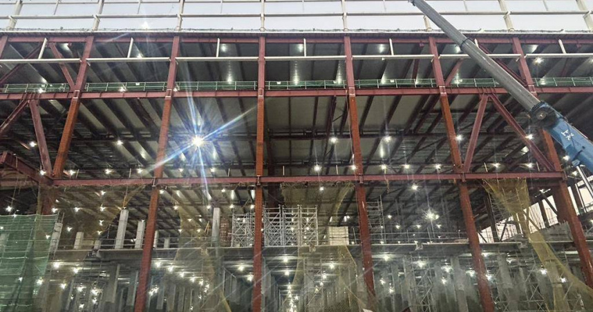 台積電楠梓廠驚悚工安！4工人連人帶鋼梁墜地　搶救一夜全數不治