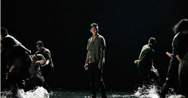 B-boy瘦子技癢大秀後手翻 「一如往常扭到腰」