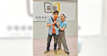 小六就主動告白 陳妤寫隱形字示愛男同學