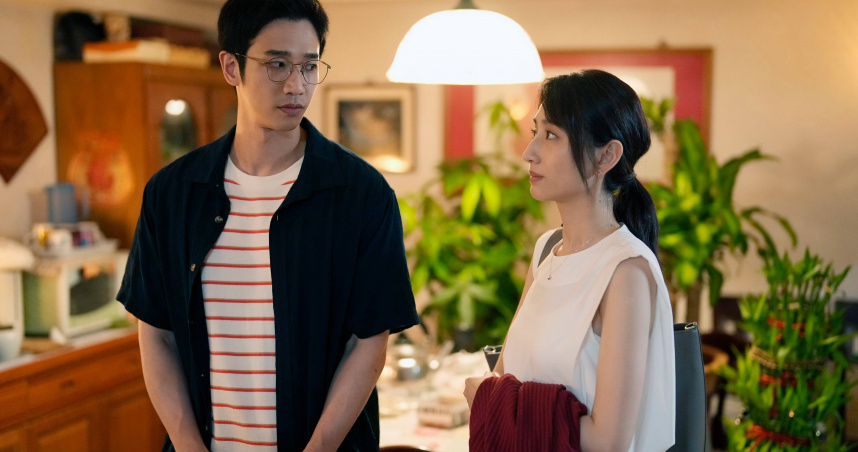 《童話故事下集》將婚姻現實搬上螢幕，劉以豪飾演超廢媽寶人夫，讓柯佳嬿直呼想離婚。（圖／Netflix提供）