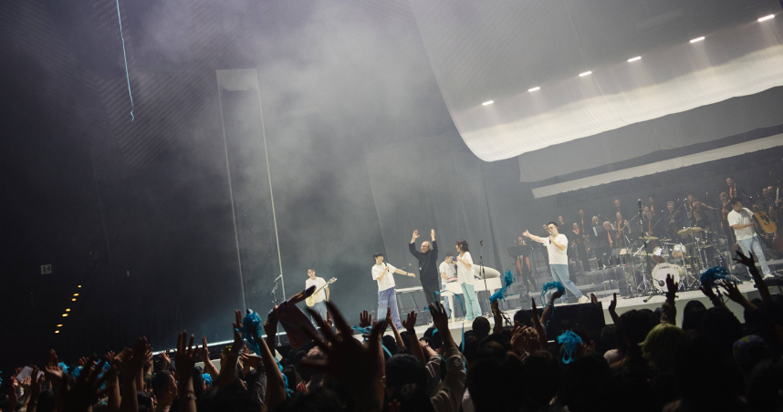 蘇打綠日前在柏林開唱，與交響樂團合作。（圖／緒風提供）