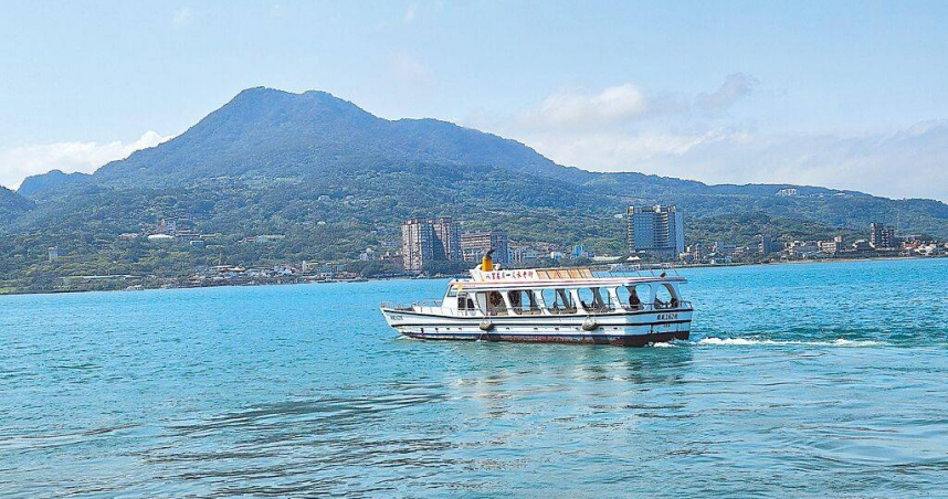 新北市交通局呼籲民眾搭乘淡水河渡船，應選擇經政府定期檢查合格，並取得營運許可的合法業者。（圖／新北市交通局提供／中國時報張鎧乙新北傳真）