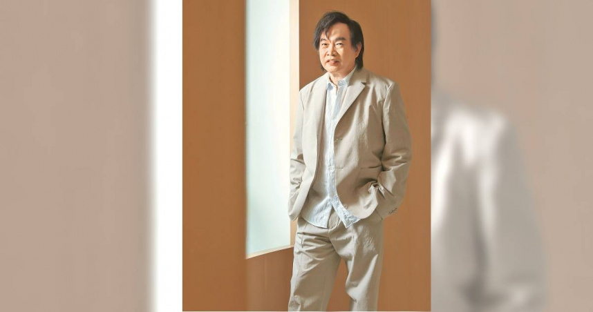 康康出道28年來始終如一，認為孝順是天經地義的事。（圖／郭吉銓攝）