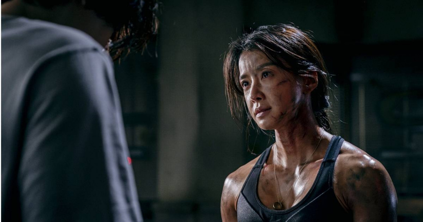 李施昤不顧前夫反對植入胚胎，現已懷有身孕。（圖／Netflix提供）