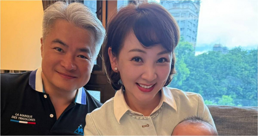 郁方（右）透露，大兒子下個月要出國留學，趕著在8號前把該打的疫苗打完。（圖／郁方臉書）