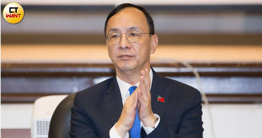 國民黨主席朱立倫出席「抗戰勝利暨台灣光復八十週年見證與省思紀念」座談會。（圖／黃威彬攝）