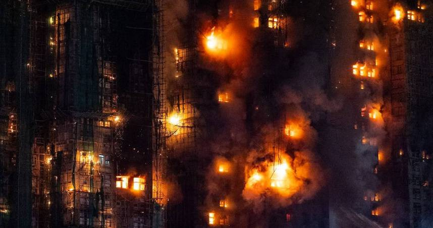 昨（26）日下午香港宏福苑發生五級火警，截至今（27）日清晨罹難人數已上升至44人。（圖／達志／美聯社）