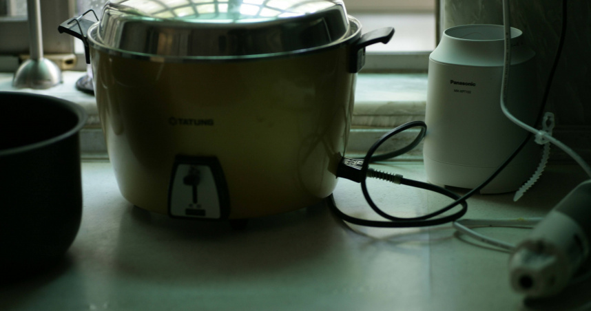 網傳「電鍋搶票妙招」3分鐘能買到票。（示意圖／翻攝自Unsplash）