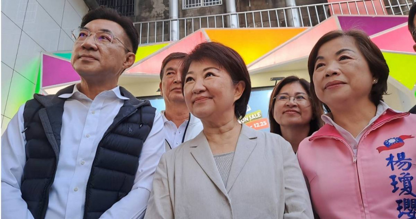 台中市長盧秀燕（中）8年任期將屆，立法院副院長江啟臣（左）備戰多時，但若「中退」改選市長恐平添立法院副龍頭角力，藍營內部傳出不妨改挺也有意接棒盧秀燕的立法委員楊瓊瓔（右）角逐市長大位。（圖／報系資料照）