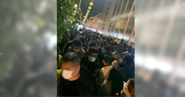台南天公廟現「人山人海」盛況 信眾卡路中進退兩難