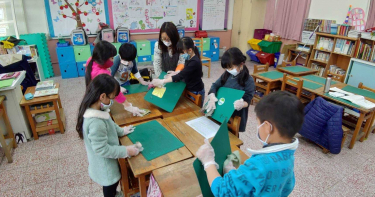 新冠肺炎1班1例全班停課 1校2例全校停課